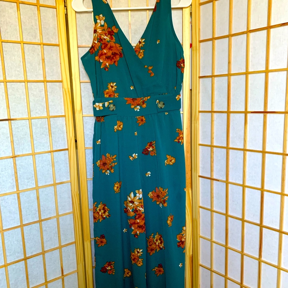 Exhileration Jumpsuit Small. WORN ONCE! Great Fall colors, perfect w/a cardigan.